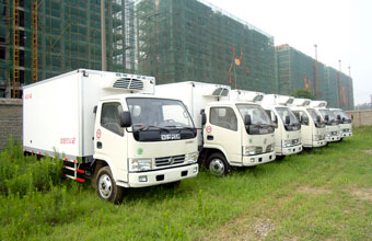 東風(fēng)多利卡4米冷藏車(chē)批量交付，疫苗、海鮮、冷飲專(zhuān)用冷藏車(chē)。